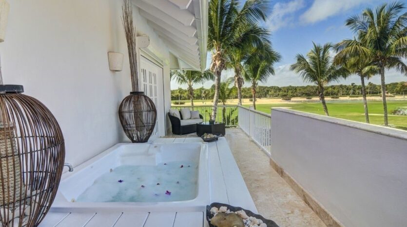 Villa Tortuga Bay Punta Cana Resort 5 bd sale