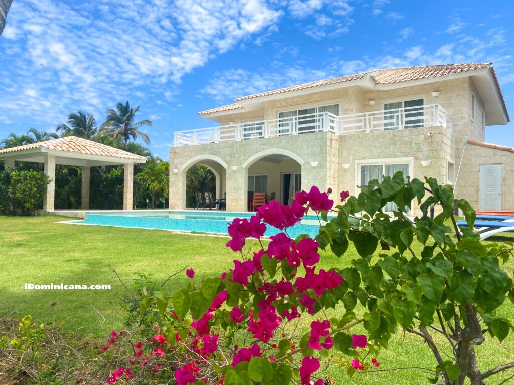 Вилла в Доминикане: 4 спальни, Cocotal Golf Club (аренда)