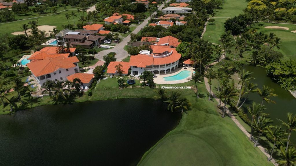 Продается уникальная вилла в Cocotal Golf Club (Доминикана)