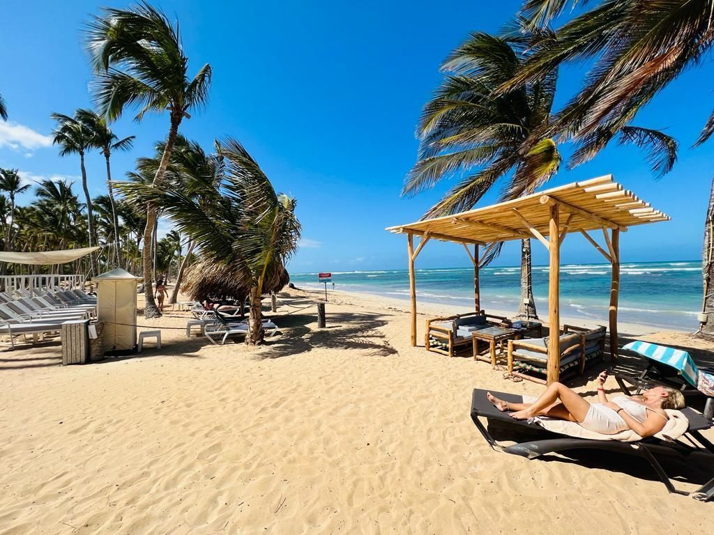 Вилла в Playa Palmera Beach Resort (Увероальто, Доминикана) - купить