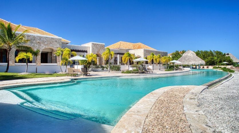 Апартаменты в Cap Cana: 2 спальни + гостиная, Golden Bear Lodge