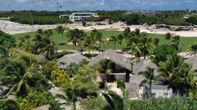 Villa Caleton (Cap Cana): 3 спальни, рядом с пляжем - купить