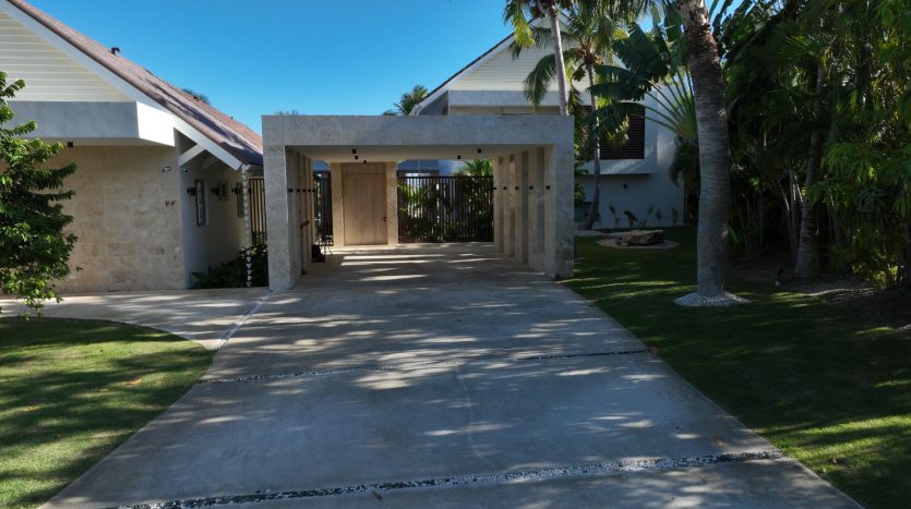 Villa Las Palmas, Cap Cana: 4 BD, бассейн, вид на гольфполе