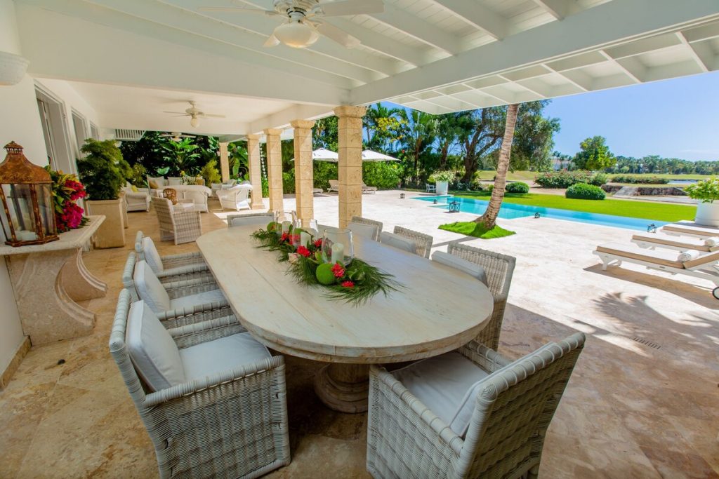 Villa Tortuga: 4 Bd, sea view, Punta Cana Resort for sale