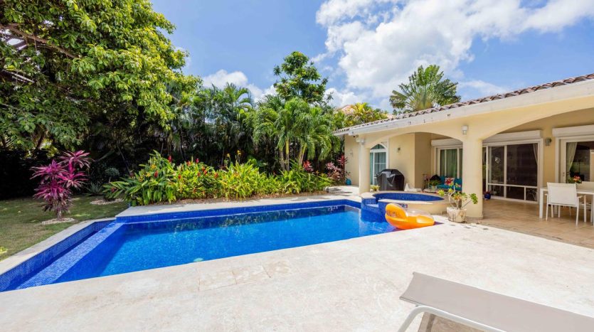 Villa for sale (Dominican Republic): Cocotal golf club, 3 BD