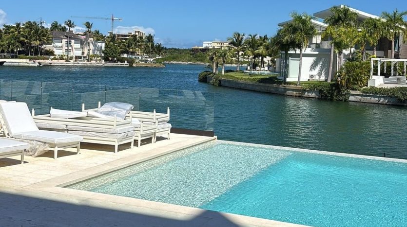 Новый апартамент в Marina Garden (Cap Cana) рядом с пляжем