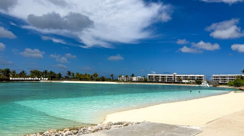 VistaCana beach