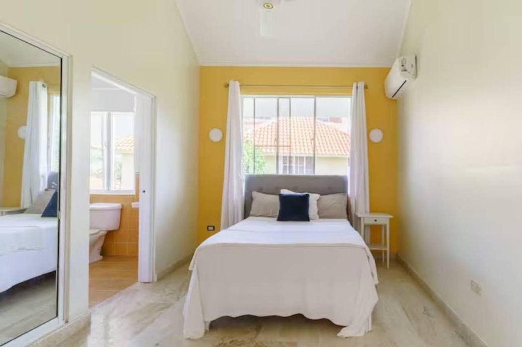 Вилла-дюплекс в Доминикане: 4 спальни, Cocotal golf club - купить