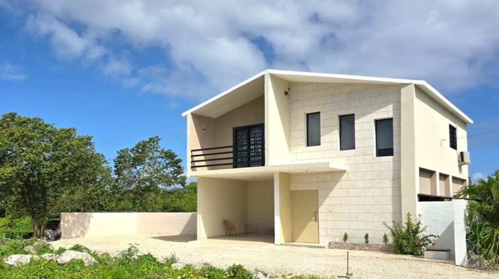 Дом в Доминикане: 3 спальни - купить недорого