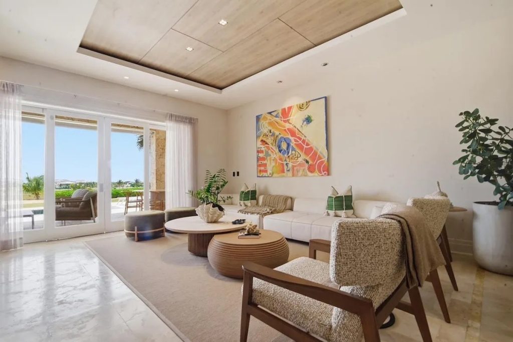 Golden Bear lodge (Cap Cana): 3 BD apartment for sale