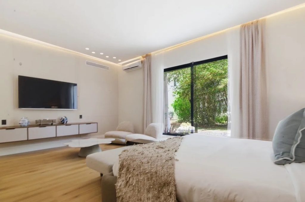 Golden Bear lodge (Cap Cana): 3 BD apartment for sale