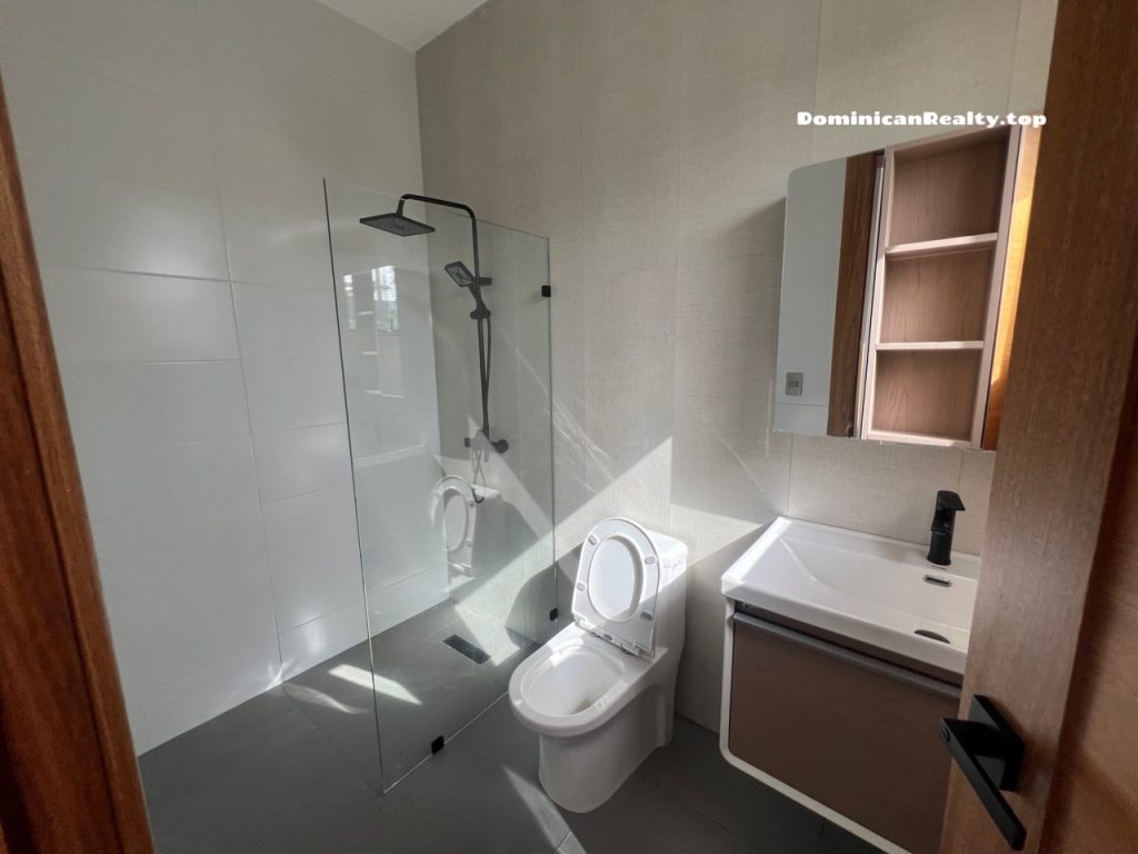Вилла в Доминикане: 4 спальни, Punta Cana village - купить