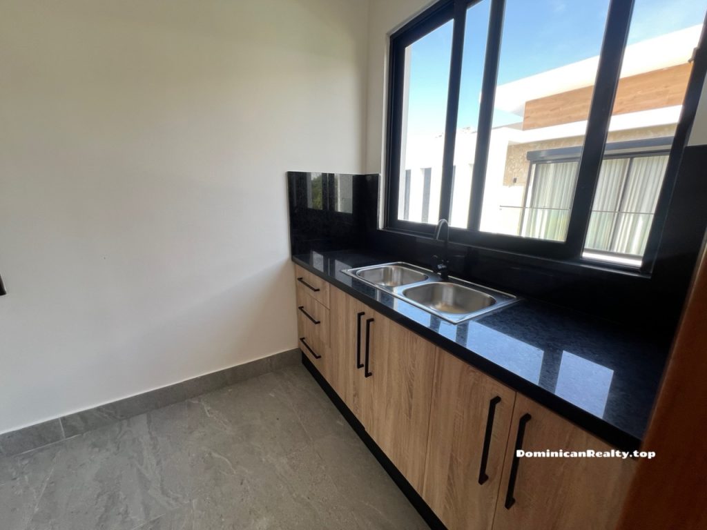 Вилла в Доминикане: 4 спальни, Punta Cana village - купить