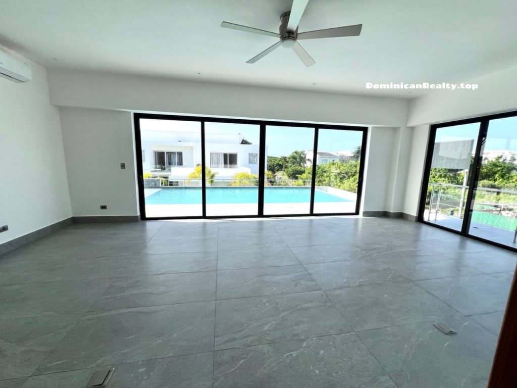 Вилла в Доминикане: 4 спальни, Punta Cana village - купить
