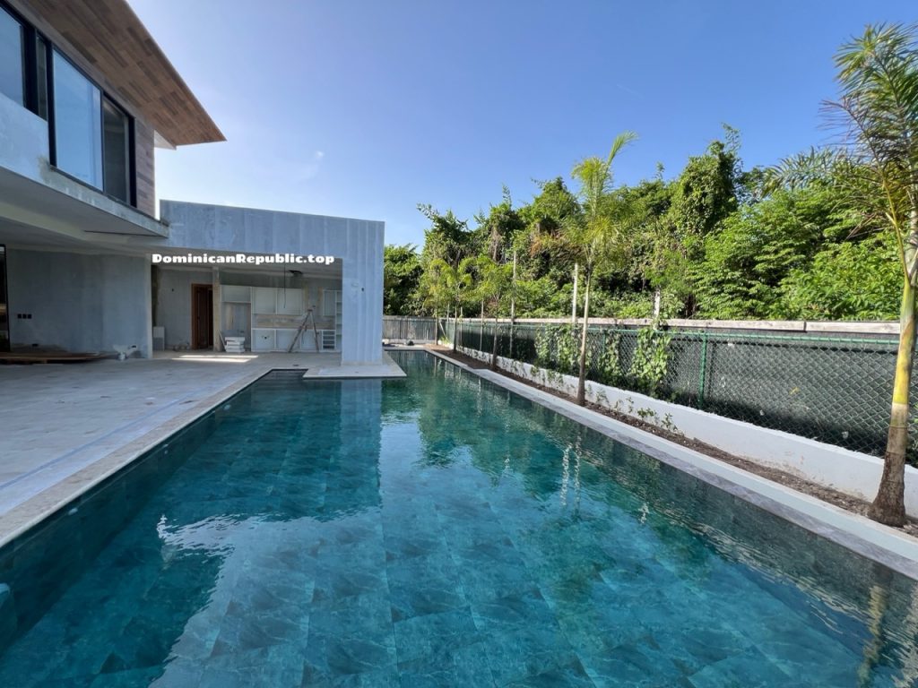 Villa Punta Cana Village: 4BD - for sale