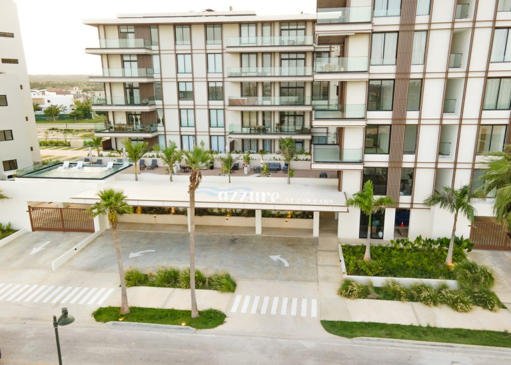 Azzure Cap Cana: apartment for sale, sea view