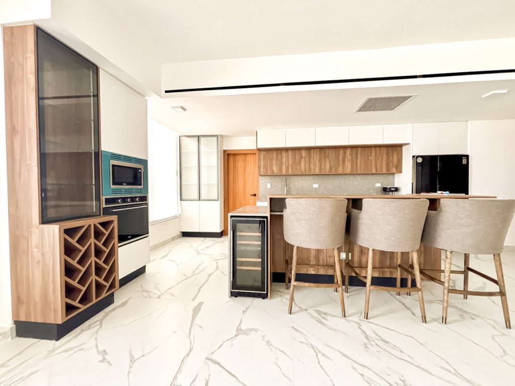 Cap Cana: Azzure apartment for sale