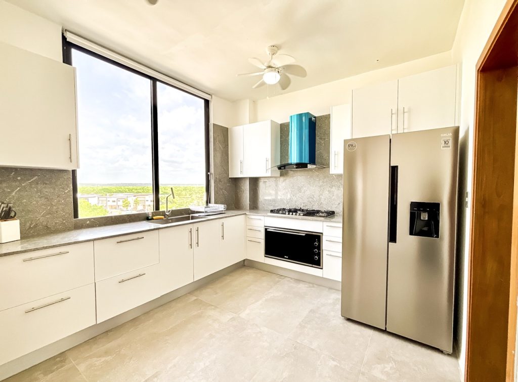 Cap Cana: Azzure apartment for sale