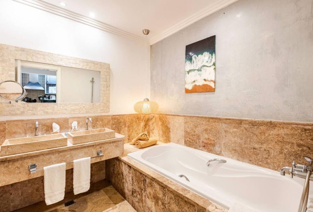 Fishing Lodge (Cap Cana): apartment for sale